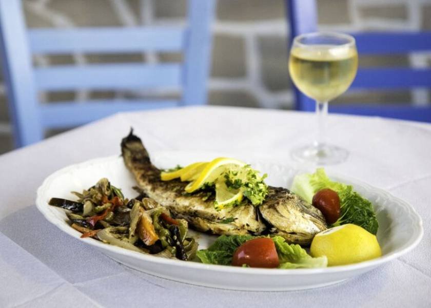 Dinner at Deep Flow Yoga and Freediving Retreat Amorgos ,greece Fresh fish and white wine